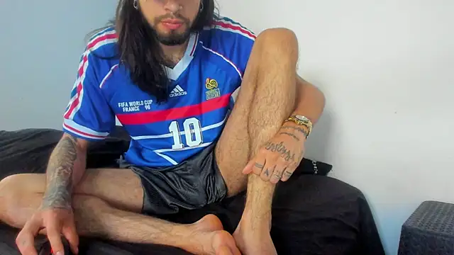 Snapshot of Theferxxo_12 chatting on September 2025 10:46:01 PM Theferxxo 12 online show from September 2025 10:46:01 PM