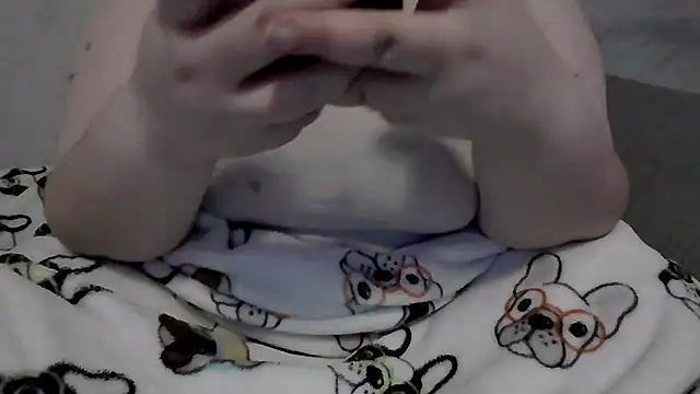 Snapshot of sarahcakes223 chatting on April 2026 12:22:01 AM sarahcakes223 online show from April 2026 12:22:01 AM