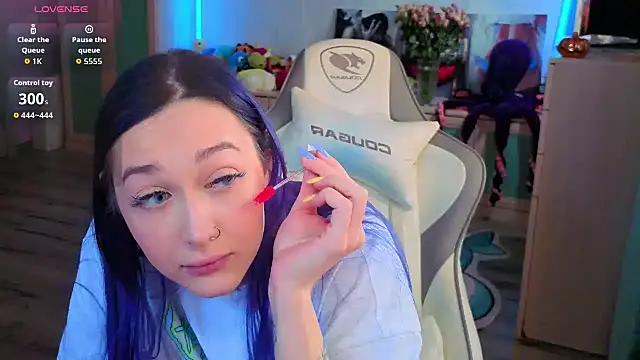 Snapshot of Im_suka chatting on November 2025 04:04:01 AM Im suka online show from November 2025 04:04:01 AM