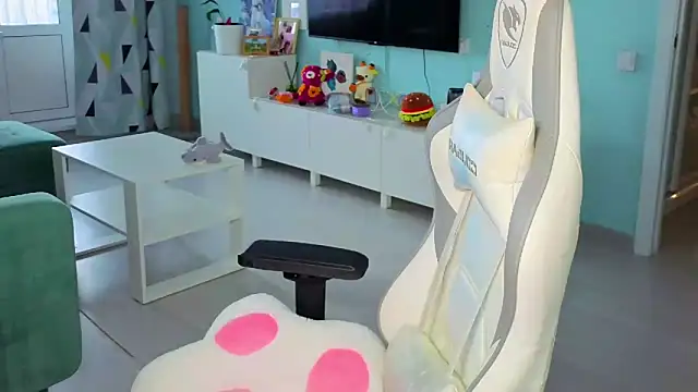 Im suka online show from February 2026 03:00:02 AM