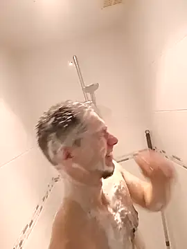 Snapshot of Wilsonn86 chatting on November 2025 07:39:02 PM Wilsonn86 online show from November 2025 07:39:02 PM