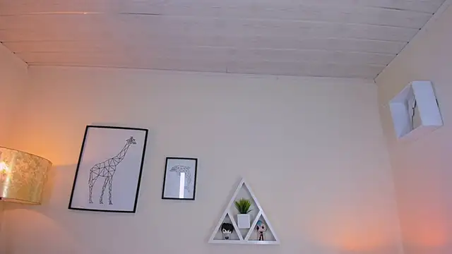 LusyKitty online show from November 2025 02:51:01 PM