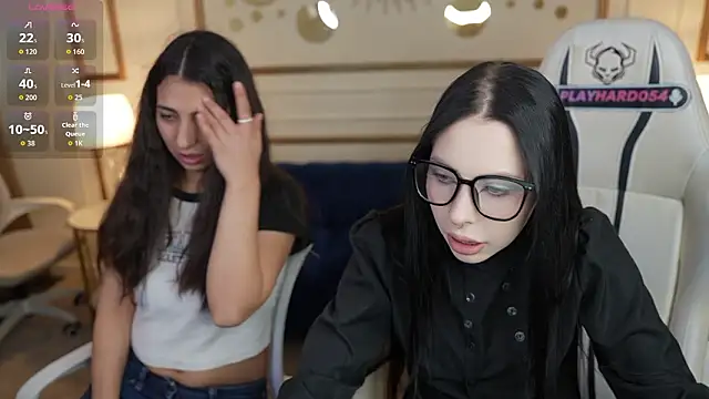 VivianSweet  online show from February 2026 11:32:01 AM