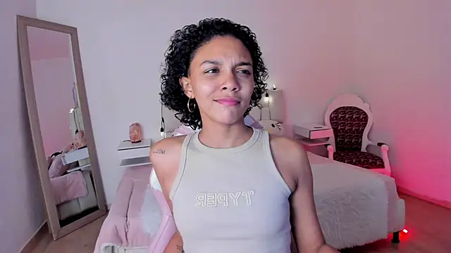 aitana kahlo online show from November 2025 07:38:01 PM