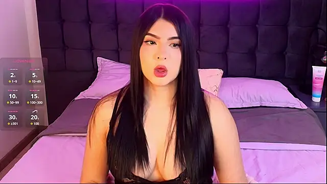 Snapshot of Sweety_Nicole_ chatting on November 2025 05:17:02 AM Sweety Nicole online show from November 2025 05:17:02 AM