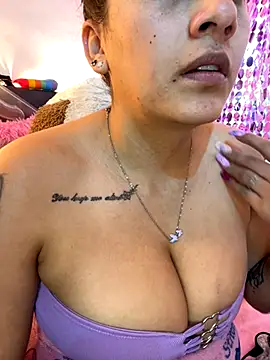 Nicol V online show from November 2025 05:05:01 AM