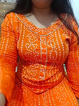 Snapshot of roshni_agrawal0 chatting on November 2025 06:10:01 PM roshni agrawal0 online show from November 2025 06:10:01 PM