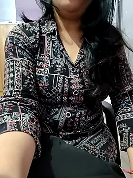 Snapshot of roshni_agrawal0 chatting on November 2025 11:55:02 AM roshni agrawal0 online show from November 2025 11:55:02 AM