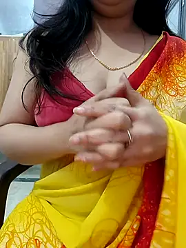 Snapshot of roshni_agrawal0 chatting on November 2025 06:16:02 AM roshni agrawal0 online show from November 2025 06:16:02 AM