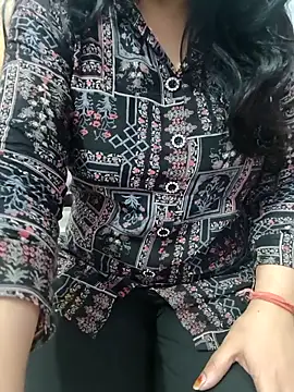 Snapshot of roshni_agrawal0 chatting on December 2025 04:54:01 AM roshni agrawal0 online show from December 2025 04:54:01 AM