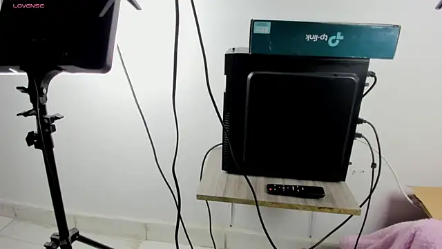 Snapshot of Lady_miss___ chatting on October 2025 03:01:02 PM Lady miss online show from October 2025 03:01:02 PM