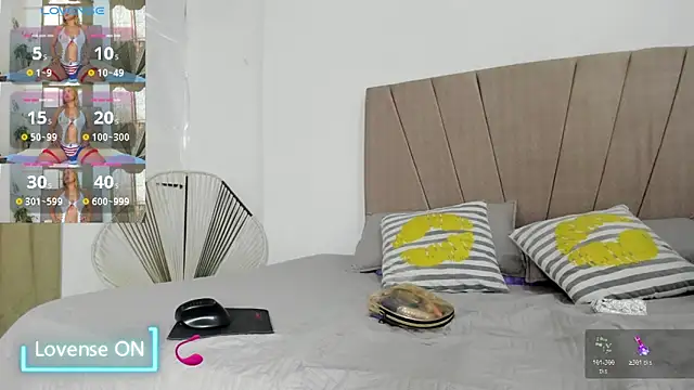 Snapshot of Lady_miss___ chatting on November 2025 12:48:02 PM Lady miss online show from November 2025 12:48:02 PM