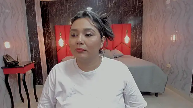 LatinaHoleQueen online show from July 2026 03:29:02 PM