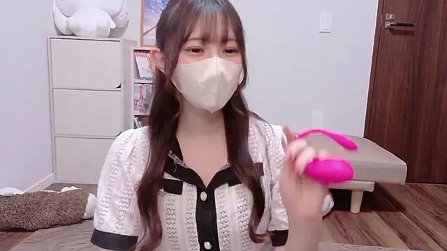 Snapshot of MOEMOE-Q chatting on September 2025 03:39:02 PM MOEMOE-Q online show from September 2025 03:39:02 PM