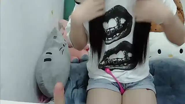 Snapshot of BabyPanda33 chatting on November 2025 11:47:01 AM BabyPanda33 online show from November 2025 11:47:01 AM