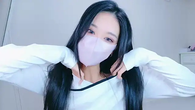 Snapshot of ramuchan_desu chatting on November 2025 01:37:01 AM ramuchan desu online show from November 2025 01:37:01 AM