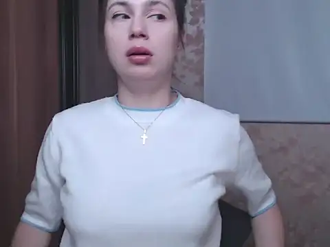 Snapshot of lustxSALLY chatting on September 2025 05:42:01 AM lustxSALLY online show from September 2025 05:42:01 AM