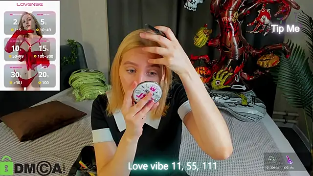 Snapshot of Anna_Chelsea chatting on October 2025 12:57:01 AM Anna Chelsea online show from October 2025 12:57:01 AM