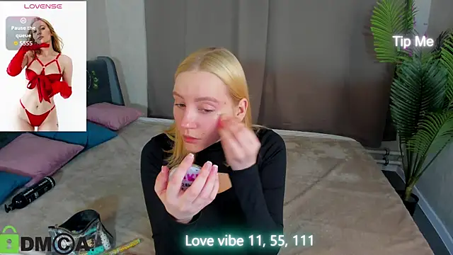 Snapshot of Anna_Chelsea chatting on November 2025 12:10:02 AM Anna Chelsea online show from November 2025 12:10:02 AM