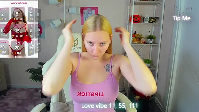 Snapshot of Anna_Chelsea chatting on November 2025 12:35:02 AM Anna Chelsea online show from November 2025 12:35:02 AM