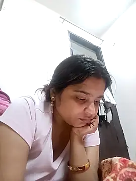 Trisha 71 online show from November 2025 04:18:02 PM