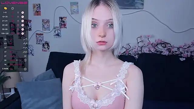 Snapshot of Megan--chan chatting on February 2026 05:03:02 PM Megan--chan online show from February 2026 05:03:02 PM