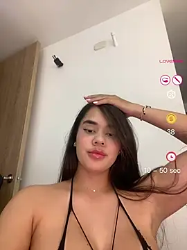 BellaLeclair online show from April 2026 11:00:02 PM