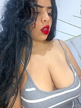 Snapshot of Yemaly_Lee chatting on May 2026 09:11:02 PM Yemaly Lee online show from May 2026 09:11:02 PM