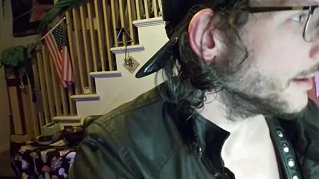 MasterDaddyCool online show from October 2025 05:05:01 AM