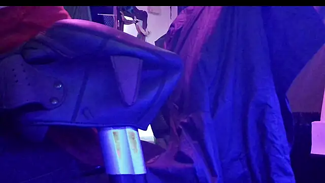 MasterDaddyCool online show from October 2025 07:52:02 AM