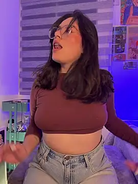 Snapshot of Katheerine chatting on January 2026 01:10:02 AM Katheerine online show from January 2026 01:10:02 AM