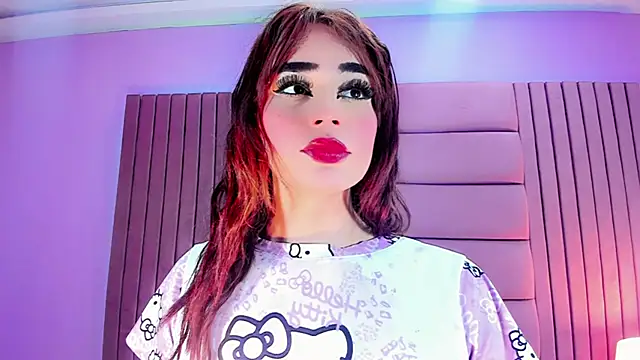 Valeria Rouss online show from November 2025 08:45:01 PM