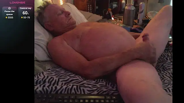 Pussyeat2please online show from December 2025 08:27:01 PM