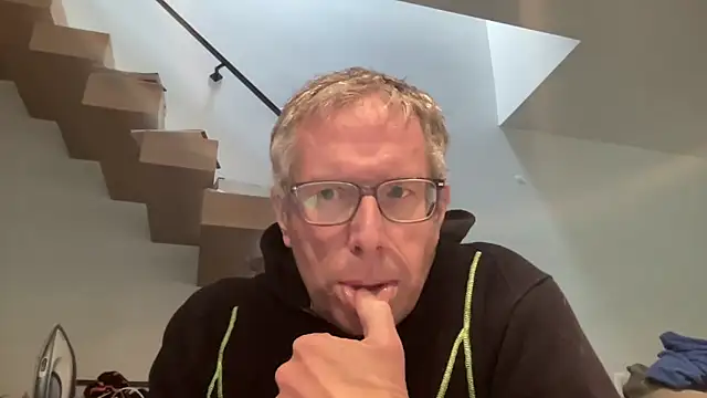 choupipat1 online show from December 2025 11:52:01 AM