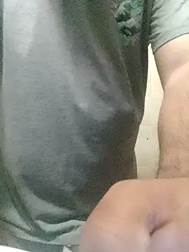 Snapshot of CurableMow chatting on September 2025 09:36:01 PM CurableMow online show from September 2025 09:36:01 PM