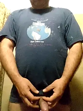 Snapshot of CurableMow chatting on September 2025 08:32:02 PM CurableMow online show from September 2025 08:32:02 PM