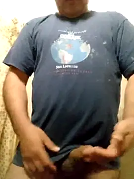 Snapshot of CurableMow chatting on October 2025 03:16:01 PM CurableMow online show from October 2025 03:16:01 PM