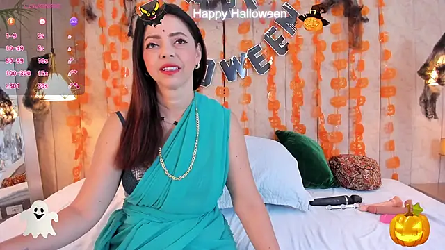 Snapshot of Anantaa_ chatting on October 2025 11:34:02 AM Anantaa online show from October 2025 11:34:02 AM