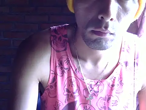 Boycumlatino online show from January 2026 02:30:01 PM