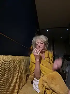 ladyboatlady online show from October 2025 05:54:02 AM