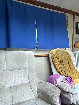 ladyboatlady online show from April 2026 03:11:01 PM