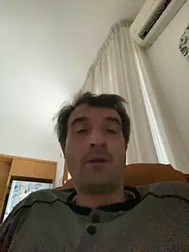 Snapshot of sasatimido chatting on April 2026 06:55:02 AM sasatimido online show from April 2026 06:55:02 AM