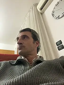 Snapshot of sasatimido chatting on April 2026 08:28:02 PM sasatimido online show from April 2026 08:28:02 PM