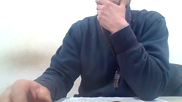 Snapshot of sasatimido chatting on April 2026 09:47:01 AM sasatimido online show from April 2026 09:47:01 AM