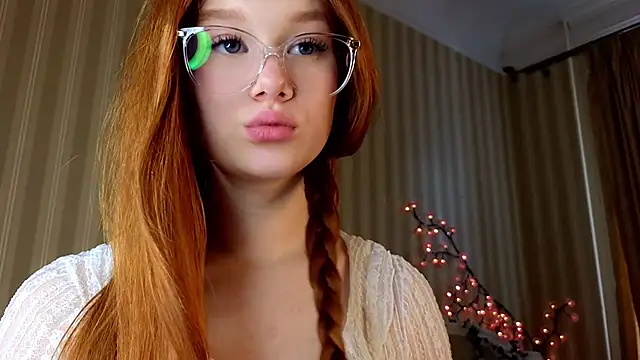 Juuulia  online show from June 2026 02:23:02 PM