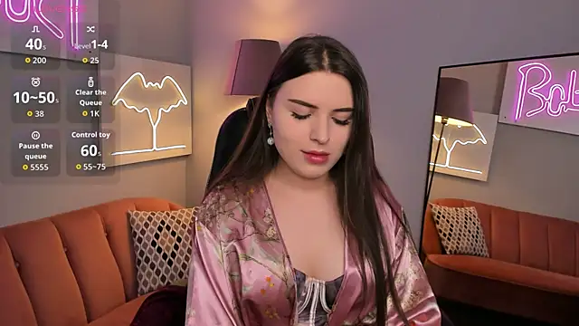 AliceLiador online show from April 2026 03:01:02 PM