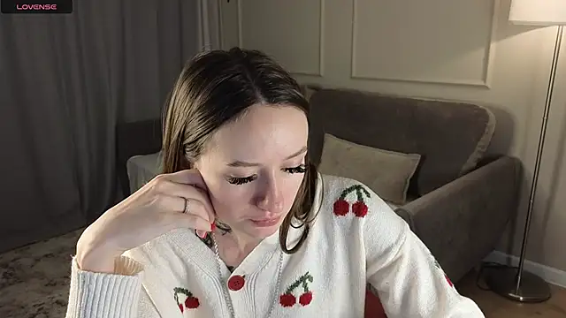 Snapshot of cutienaughtygirl chatting on November 2025 12:16:02 PM cutienaughtygirl online show from November 2025 12:16:02 PM