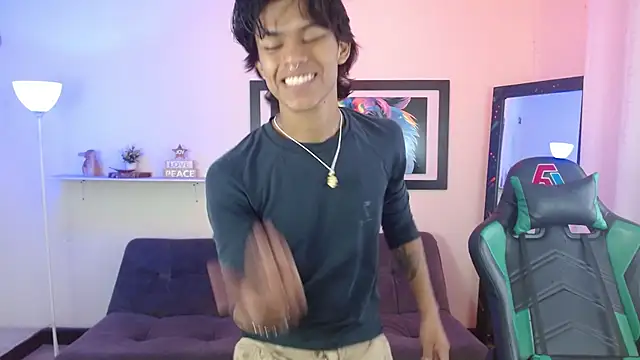 dreyk20 online show from December 2025 02:46:02 PM