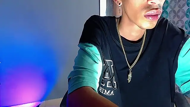 Snapshot of briamhoconor_xh chatting on June 2026 03:53:02 AM briamhoconor xh online show from June 2026 03:53:02 AM
