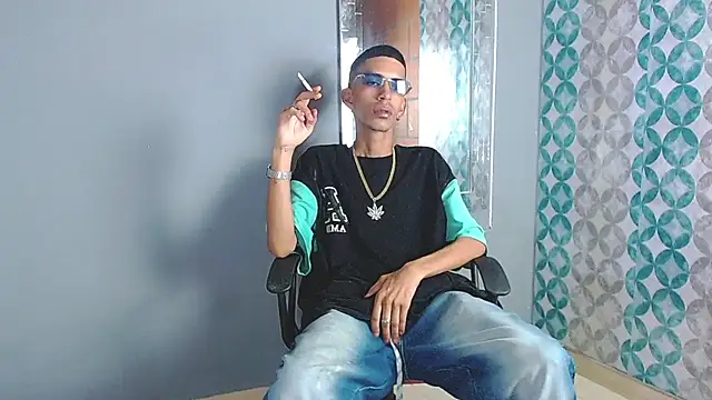 Snapshot of briamhoconor_xh chatting on June 2026 03:33:02 AM briamhoconor xh online show from June 2026 03:33:02 AM